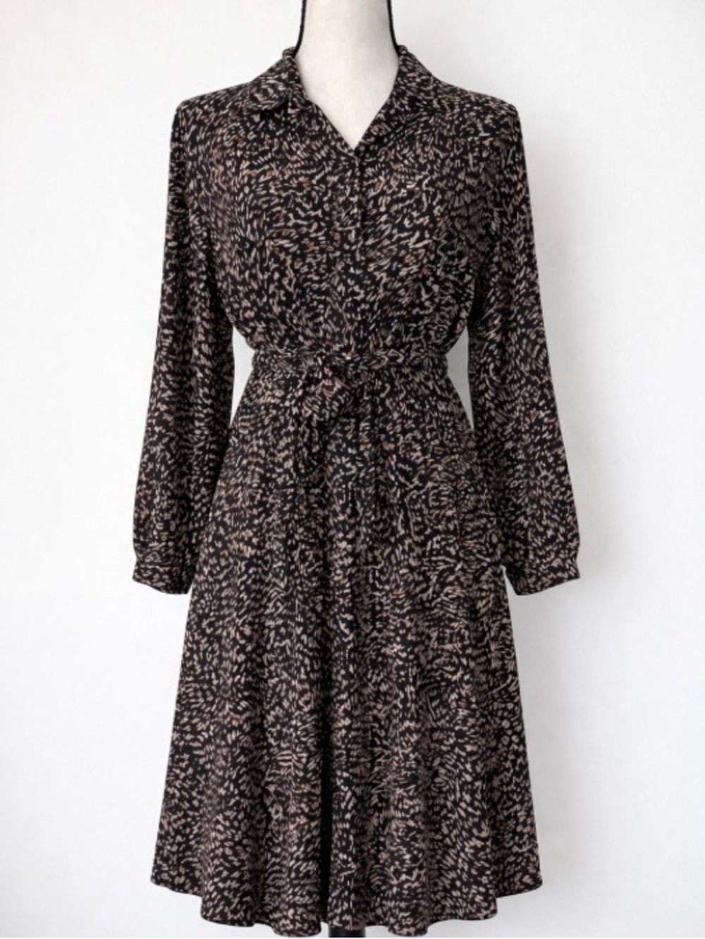 Abstract Animal Print MIDI Shirt Dress Long Sleeve Lightweight Relaxed Mob Wife